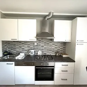 Tena Appartamento Kukuljanovo